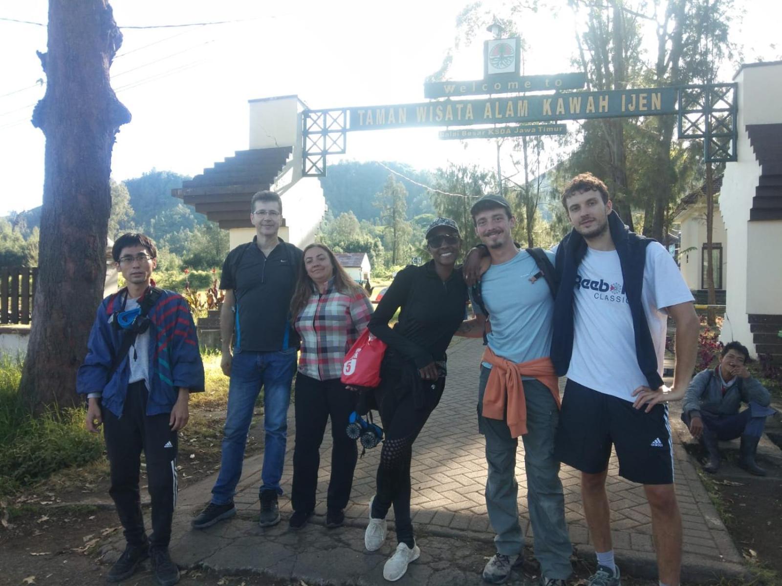 Dannu'S Homestay Ijen And Bromo Tour Баньюванги Экстерьер фото